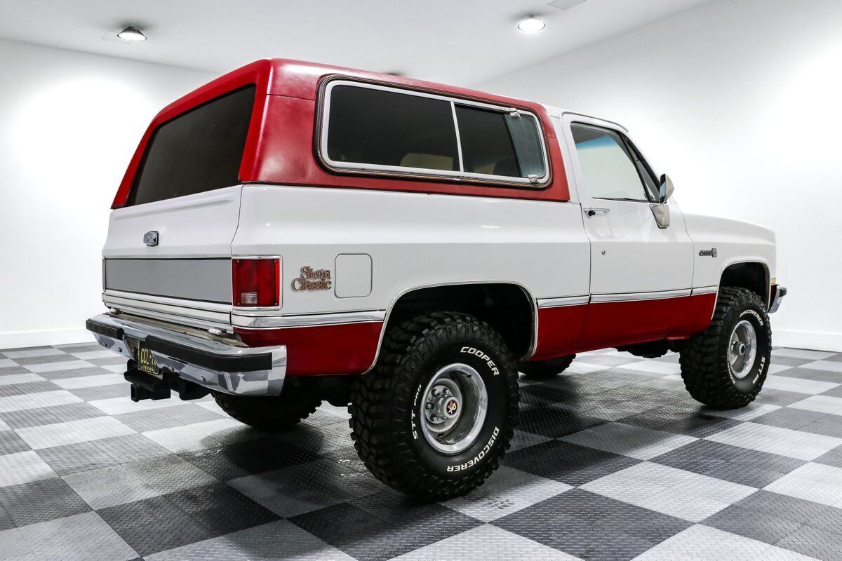 GMC-Jimmy-1984-SUV-7