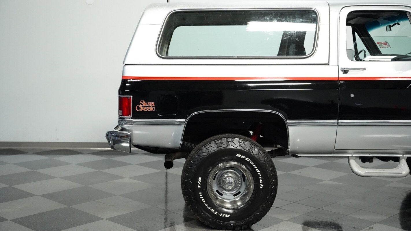 GMC-Jimmy-1985-SUV-25