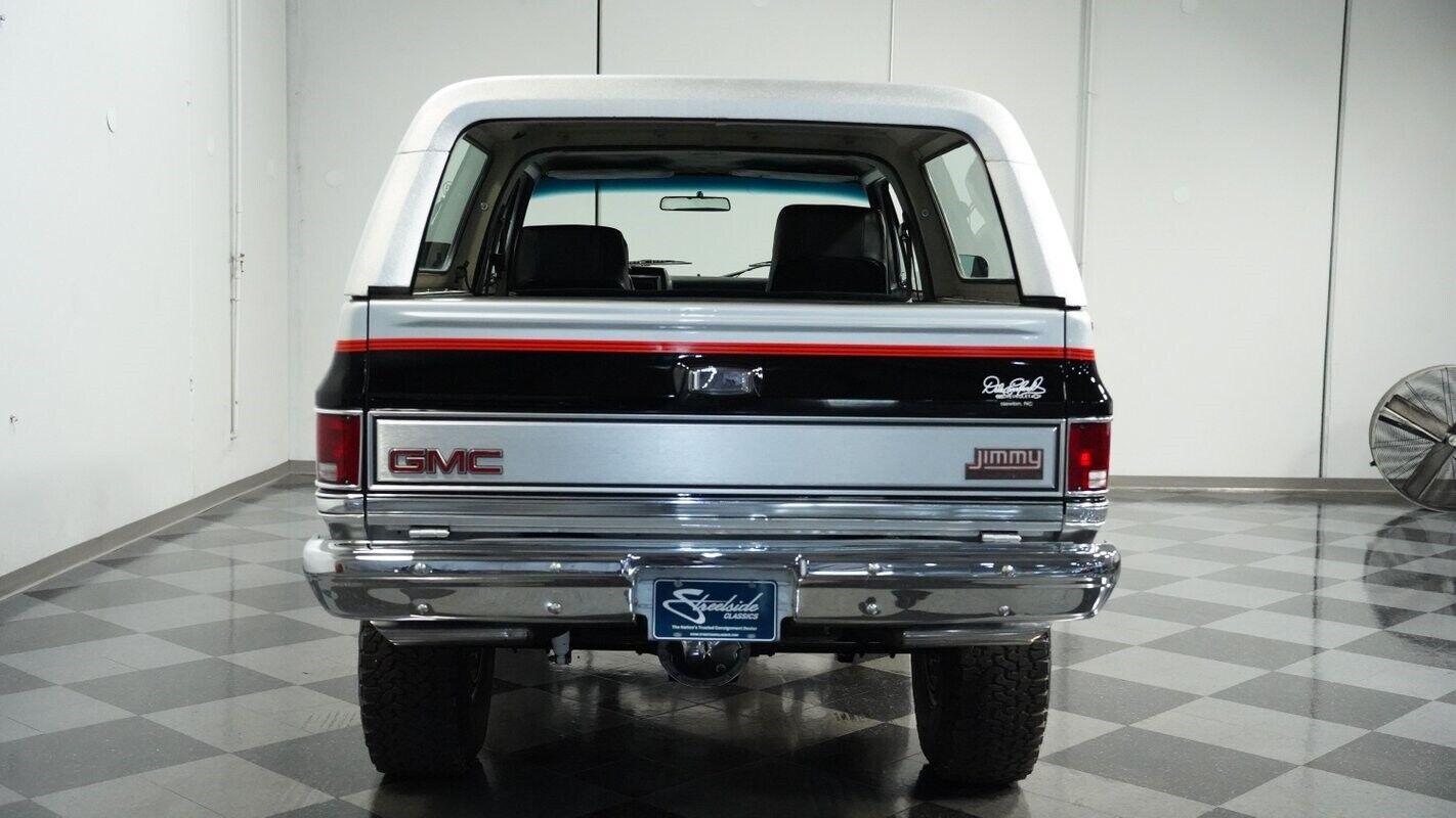 GMC-Jimmy-1985-SUV-8