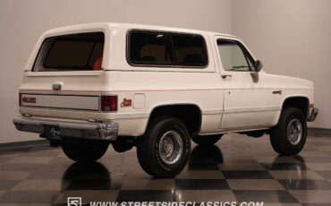 GMC-Jimmy-1986-SUV-15