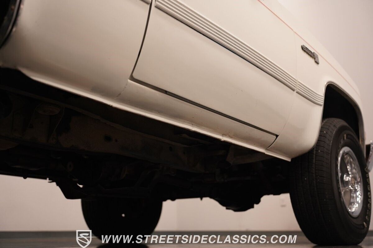 GMC-Jimmy-1986-SUV-31