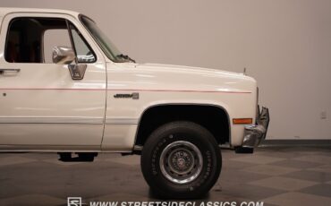 GMC-Jimmy-1986-SUV-33