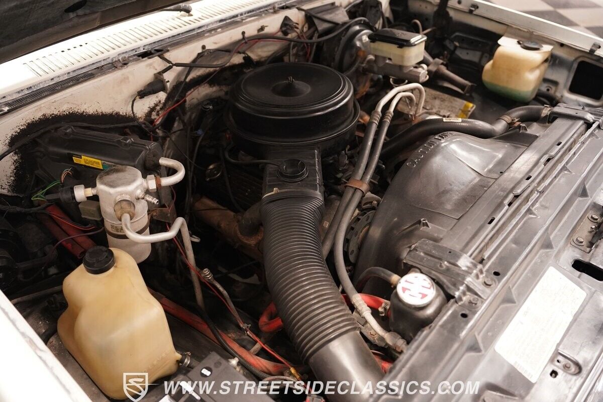 GMC-Jimmy-1986-SUV-36