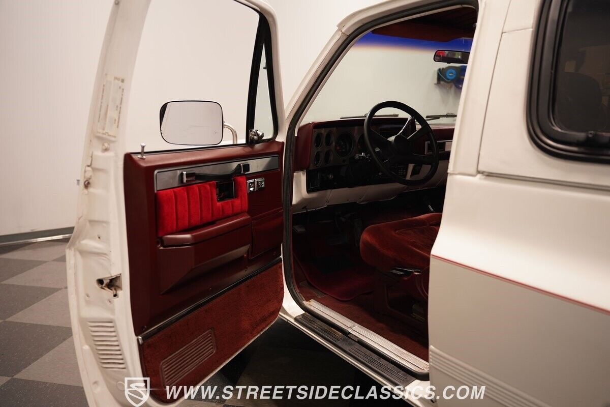 GMC-Jimmy-1986-SUV-39