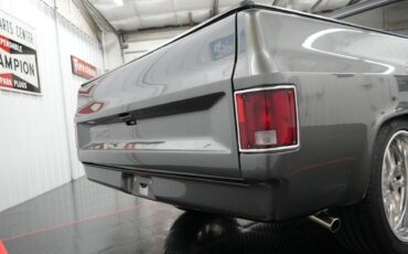 GMC-R1500-1987-13