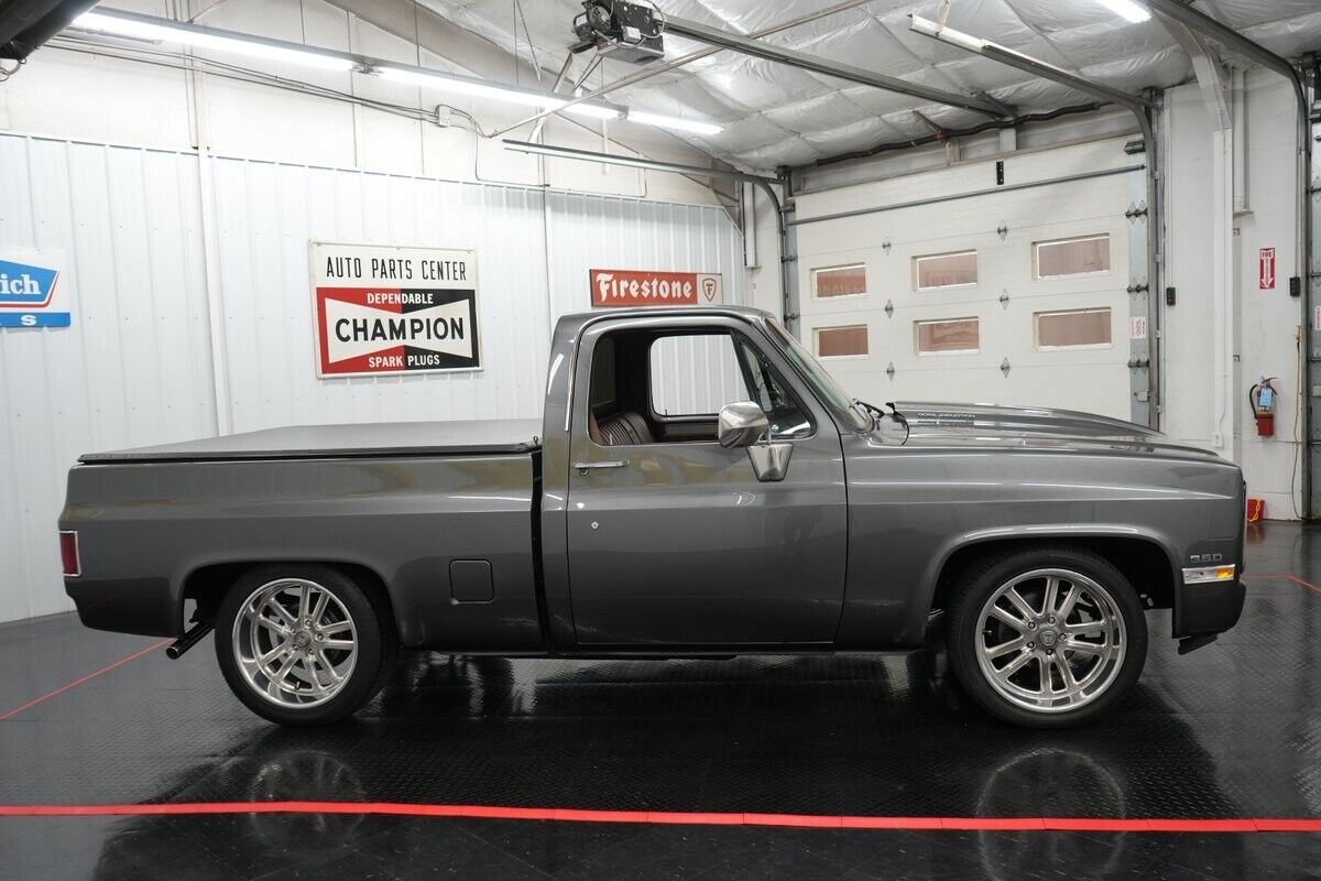 GMC-R1500-1987-17