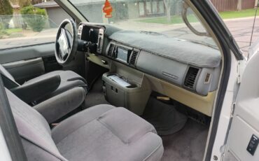 GMC-Safari-1995-Extended-Cargo-Van-13