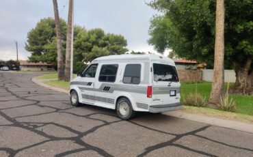 GMC-Safari-1995-Extended-Cargo-Van-3