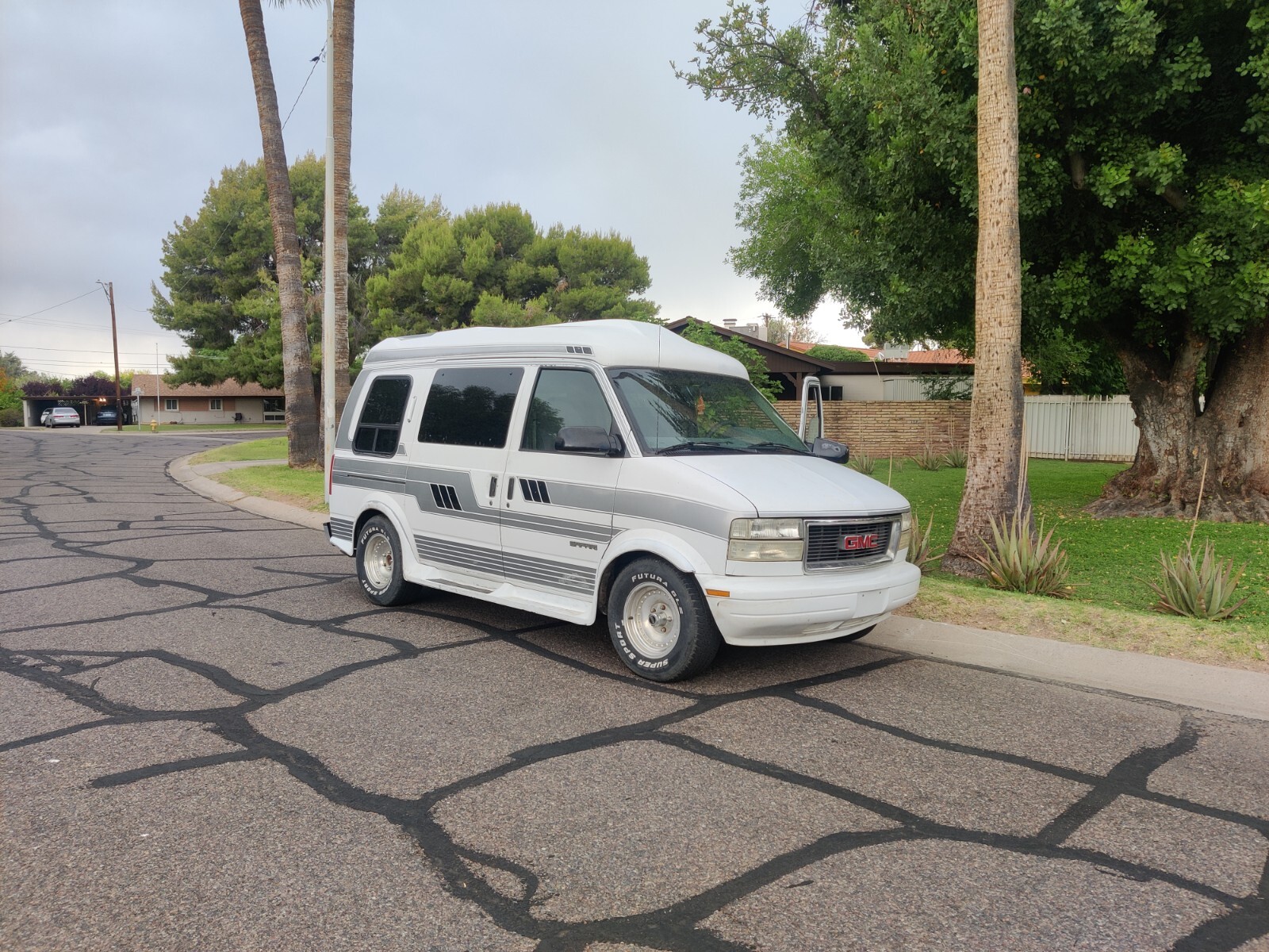 GMC-Safari-1995-Extended-Cargo-Van-6