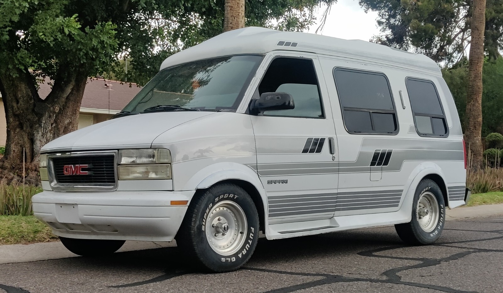 GMC-Safari-1995-Extended-Cargo-Van