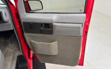 GMC-Safari-1995-Van-37