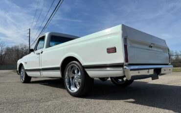 GMC-Sierra-1500-1969-Pickup-Truck-2