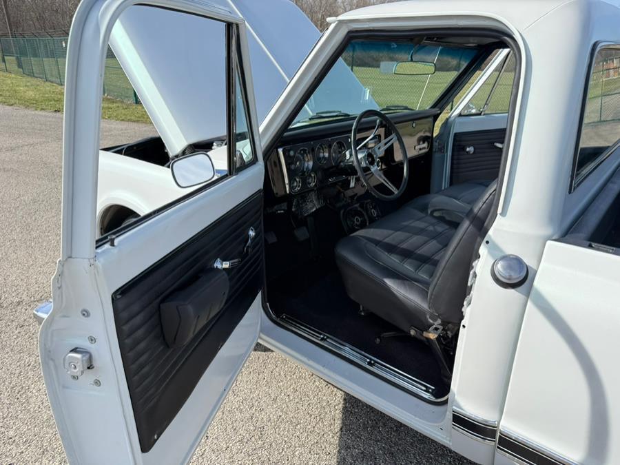 GMC-Sierra-1500-1969-Pickup-Truck-21