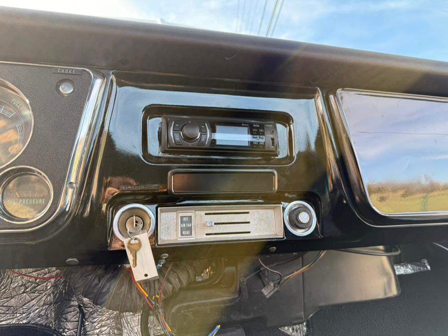 GMC-Sierra-1500-1969-Pickup-Truck-24