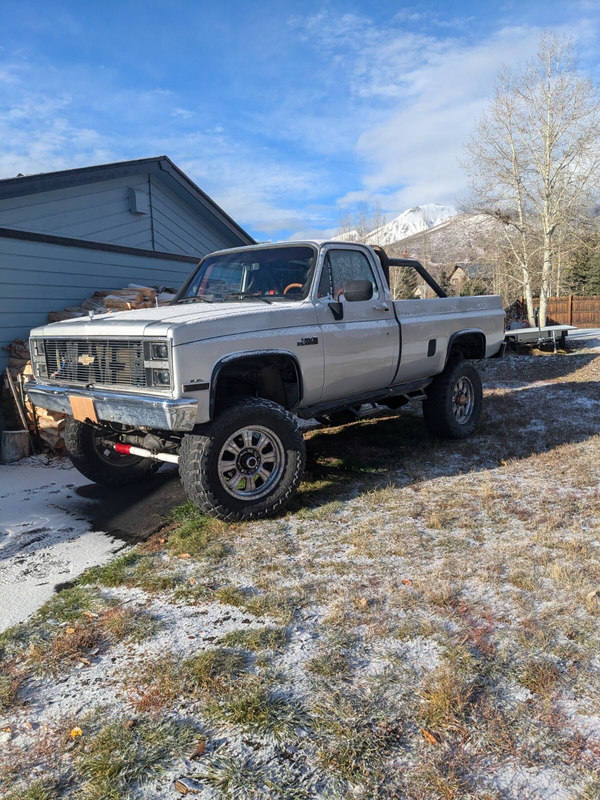 GMC-Sierra-1500-1983-Single-Cab