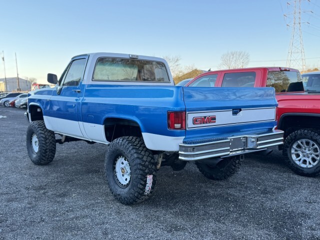 GMC-Sierra-1500-1985-Pickup-Truck-2