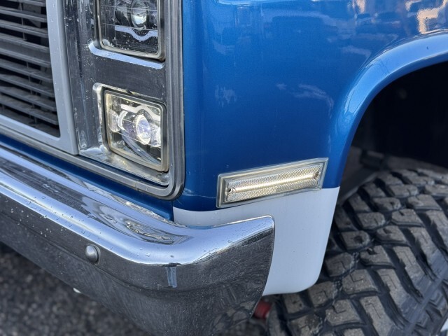 GMC-Sierra-1500-1985-Pickup-Truck-3