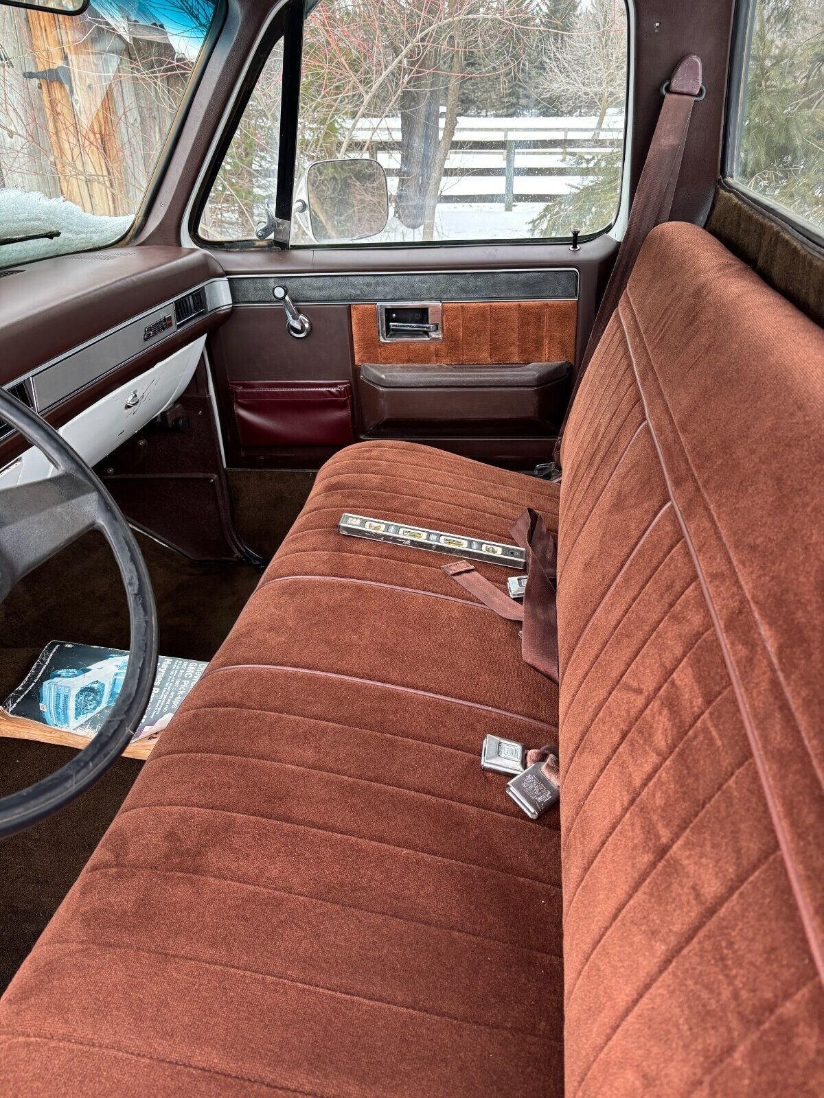GMC-Sierra-1500-1985-Standard-Cab-Pickup-1
