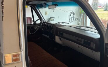 GMC-Sierra-1500-1985-Standard-Cab-Pickup-3