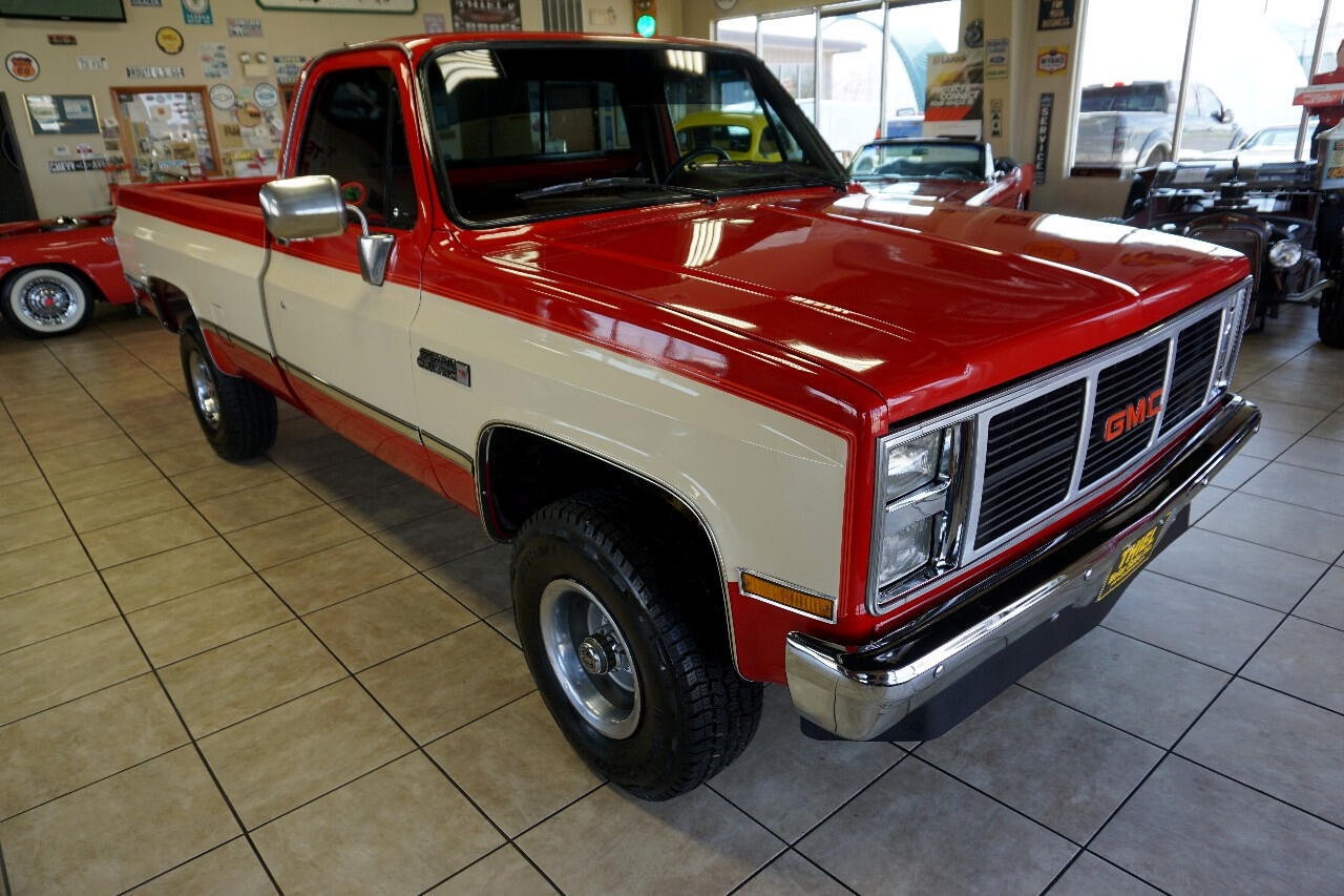 GMC-Sierra-1500-1987-Classic-Car-11