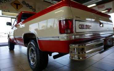 GMC-Sierra-1500-1987-Classic-Car-16