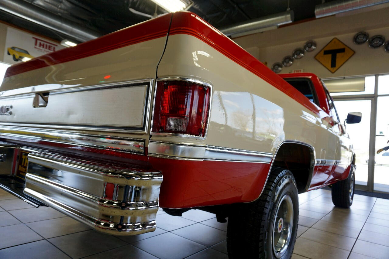 GMC-Sierra-1500-1987-Classic-Car-17
