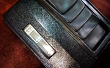 GMC-Sierra-1500-1987-Classic-Car-27