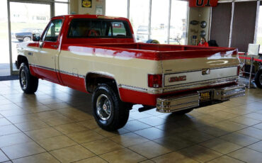 GMC-Sierra-1500-1987-Classic-Car-3