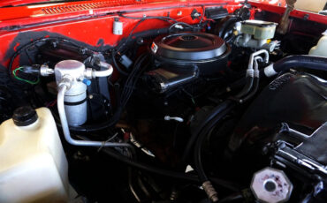 GMC-Sierra-1500-1987-Classic-Car-31