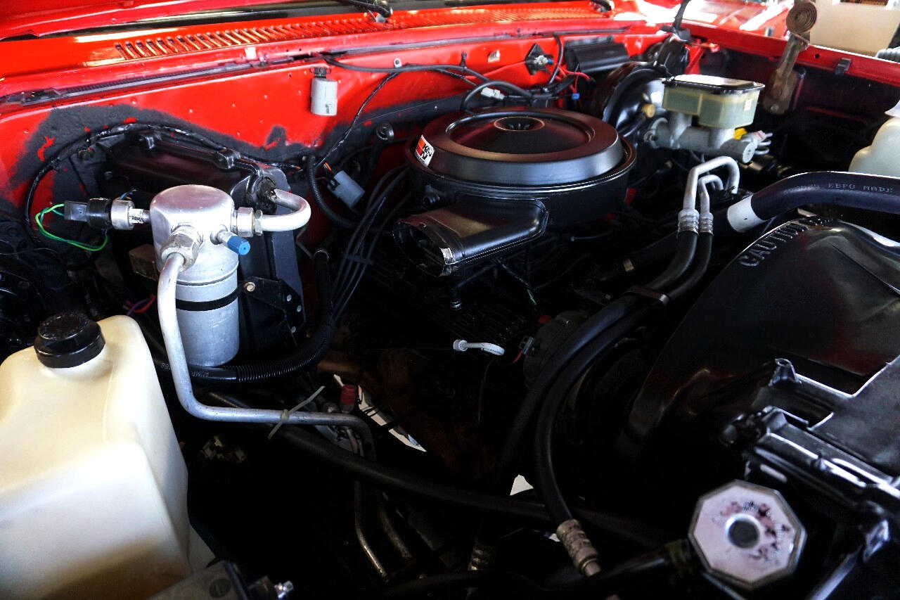 GMC-Sierra-1500-1987-Classic-Car-31