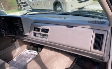 GMC-Sierra-1500-1992-Standard-Cab-Pickup-17