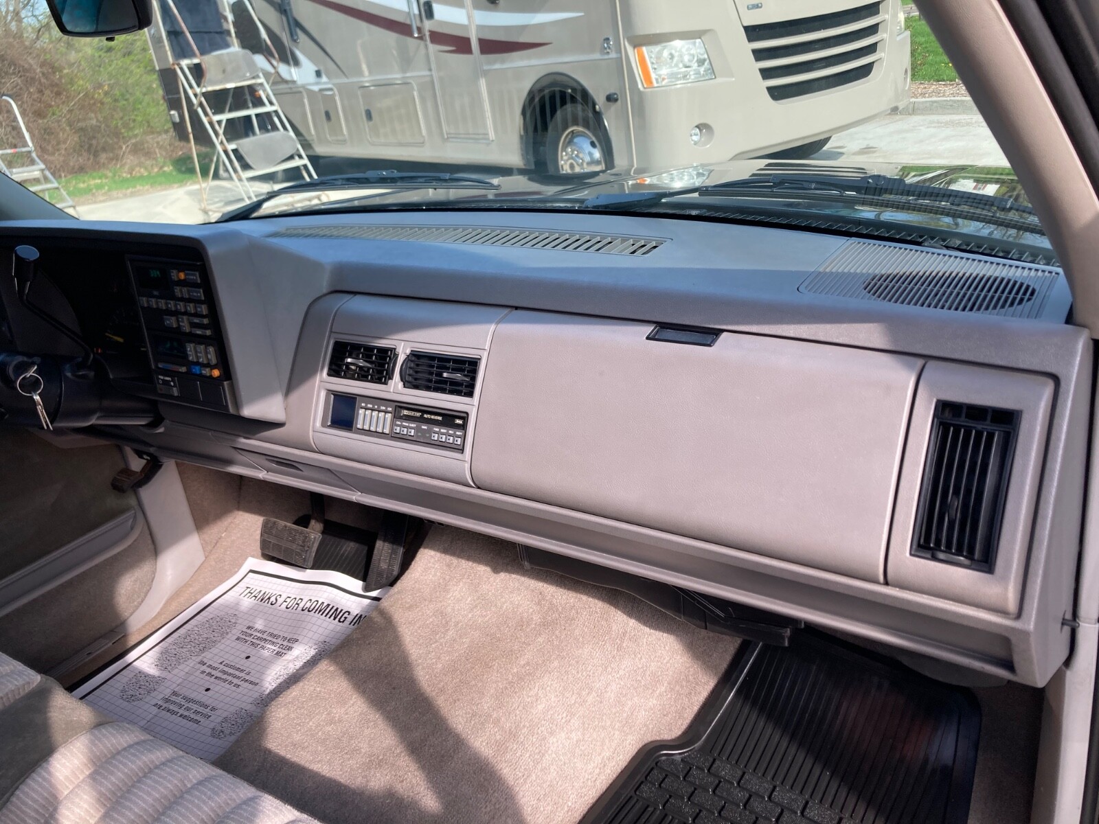 GMC-Sierra-1500-1992-Standard-Cab-Pickup-17