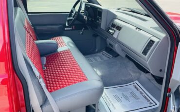 GMC-Sierra-1500-1993-Standard-Cab-Pickup-15