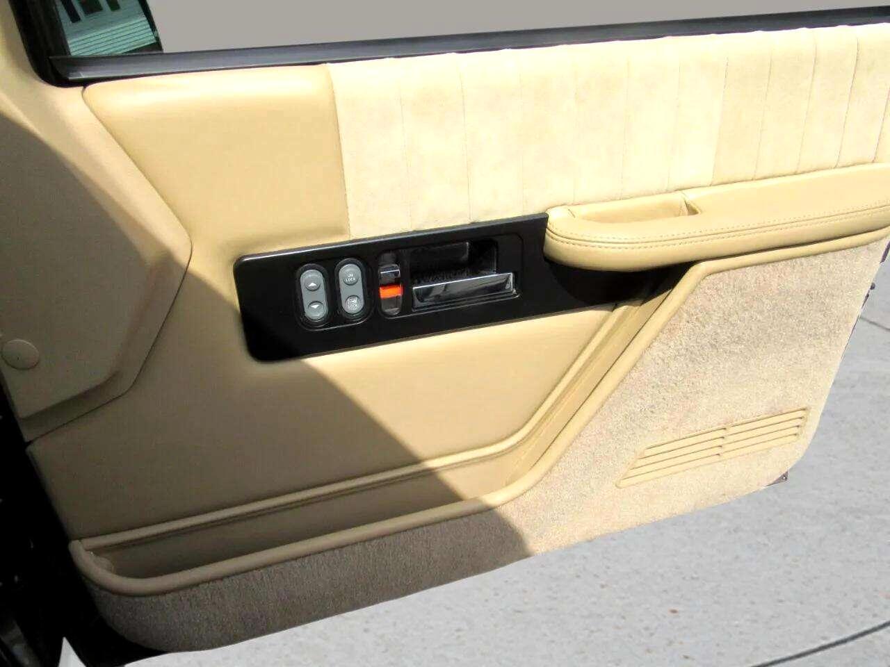 GMC-Sierra-1500-1993-Truck-21