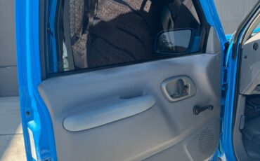GMC-Sierra-1500-1995-Standard-Cab-Pickup-1