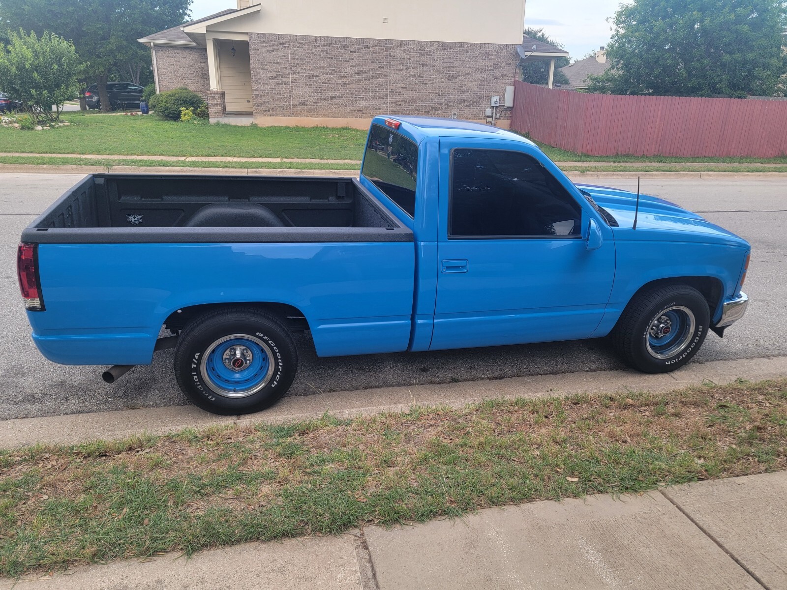 GMC-Sierra-1500-1995-Standard-Cab-Pickup-10