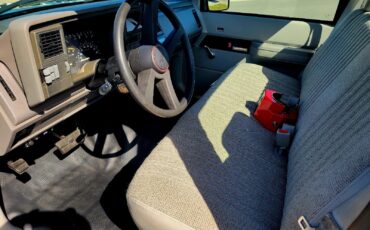 GMC-Sierra-1993-11