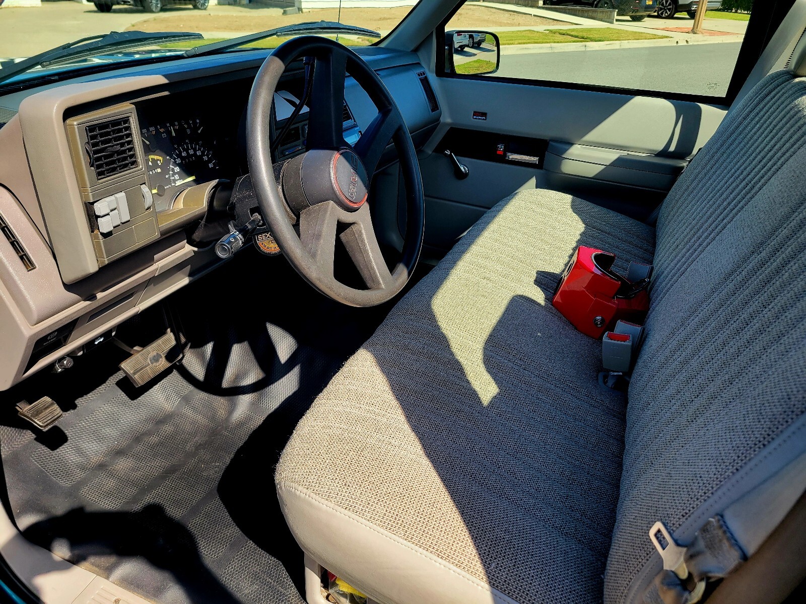 GMC-Sierra-1993-11