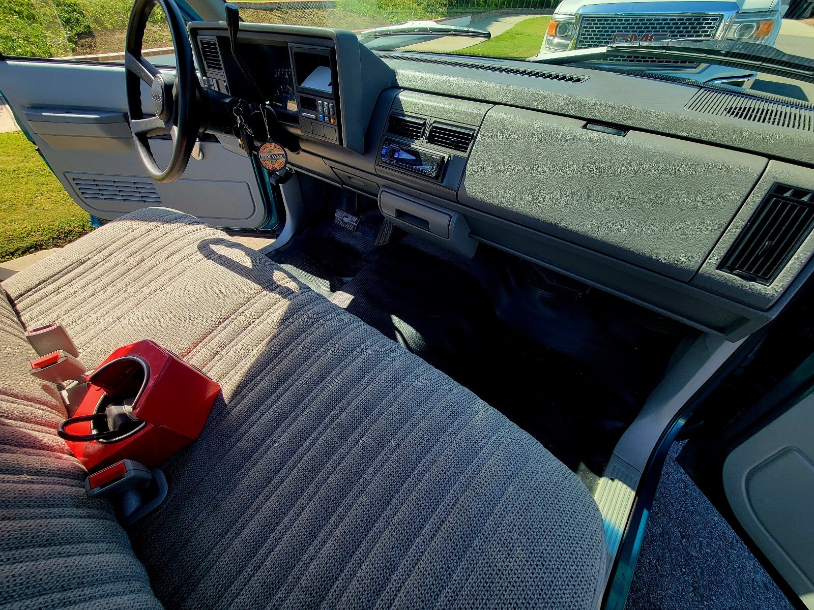 GMC-Sierra-1993-7