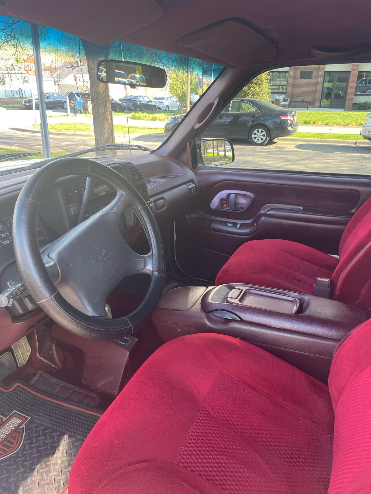 GMC-Sierra-1995-8