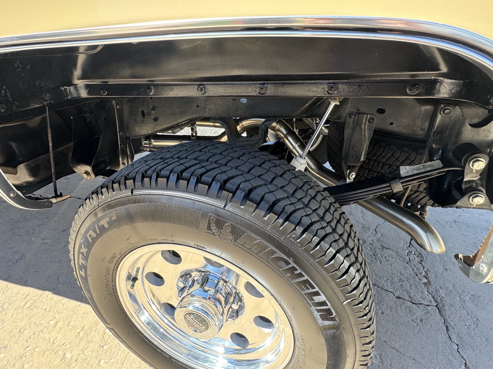 GMC-Sierra-2500-1982-17