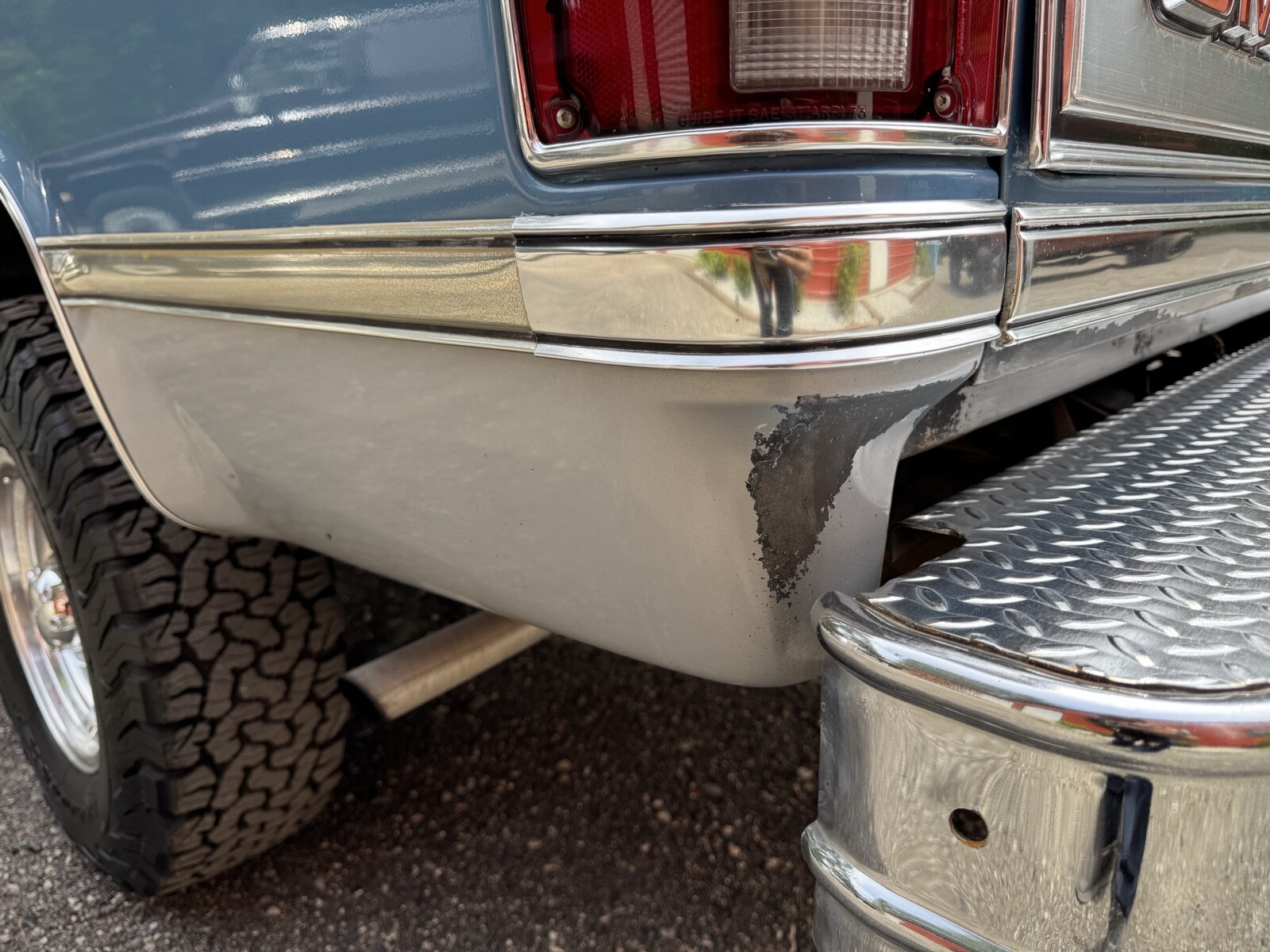 GMC-Sierra-2500-1985-1
