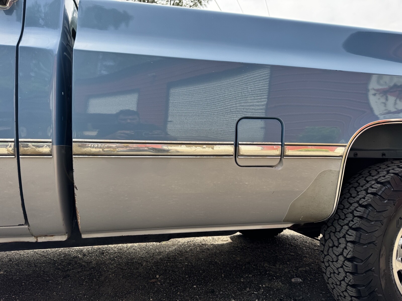 GMC-Sierra-2500-1985-10