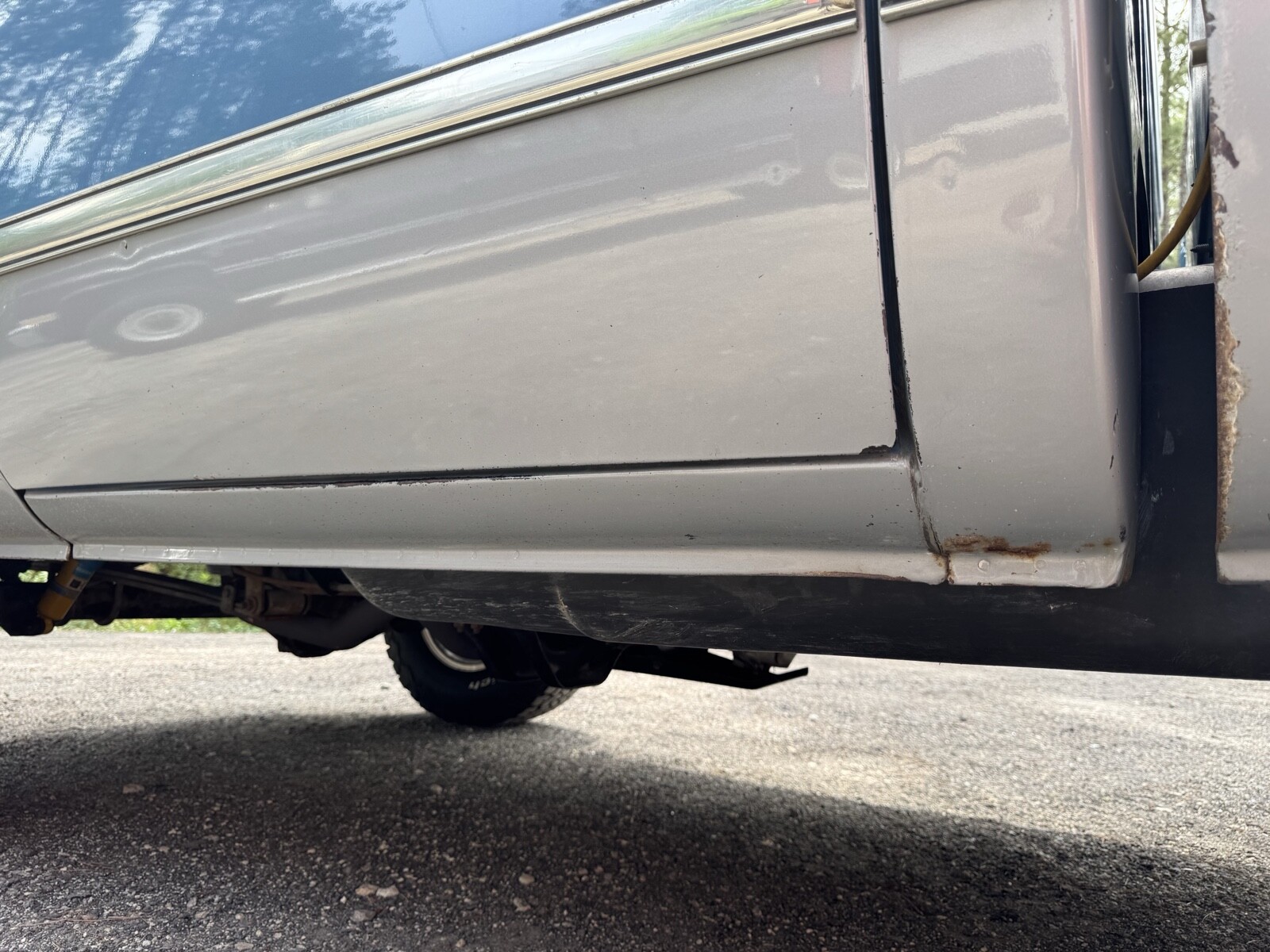 GMC-Sierra-2500-1985-11
