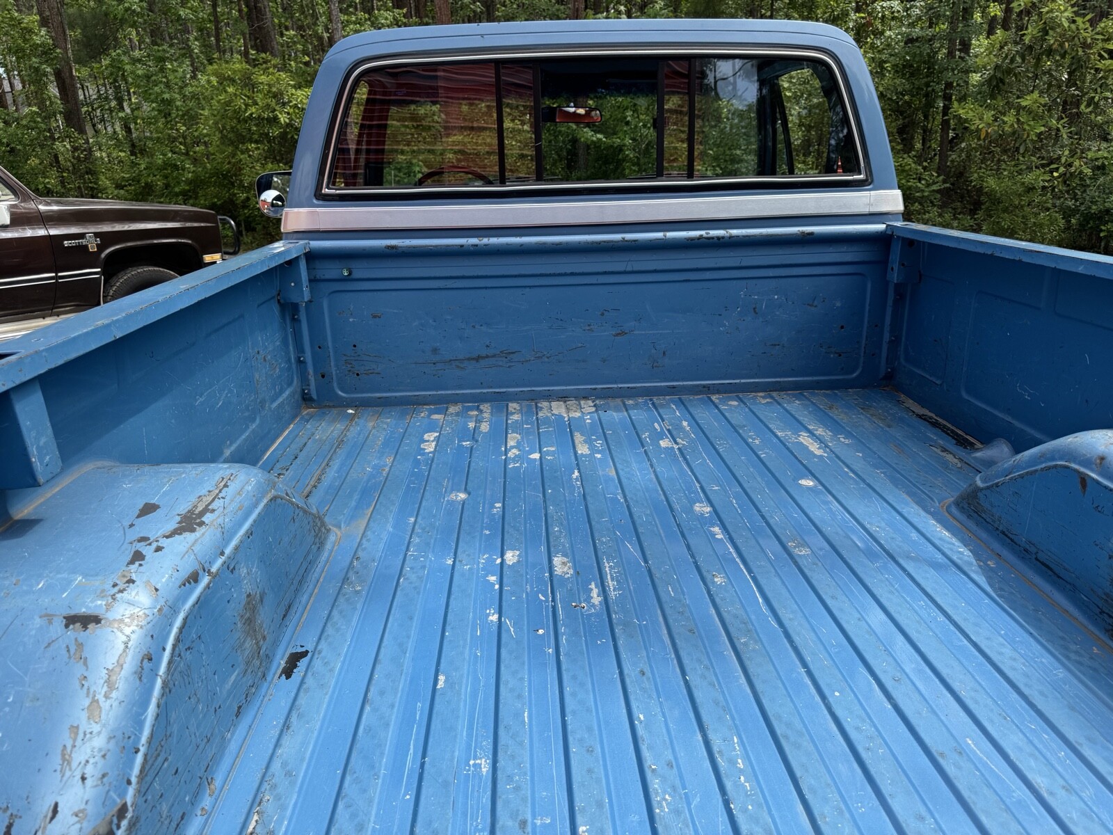 GMC-Sierra-2500-1985-20