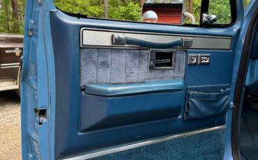 GMC-Sierra-2500-1985-24