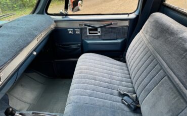 GMC-Sierra-2500-1985-26