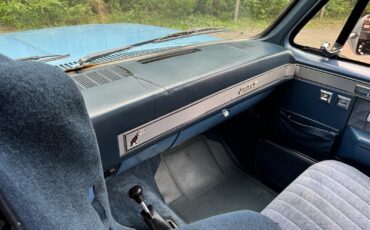 GMC-Sierra-2500-1985-28