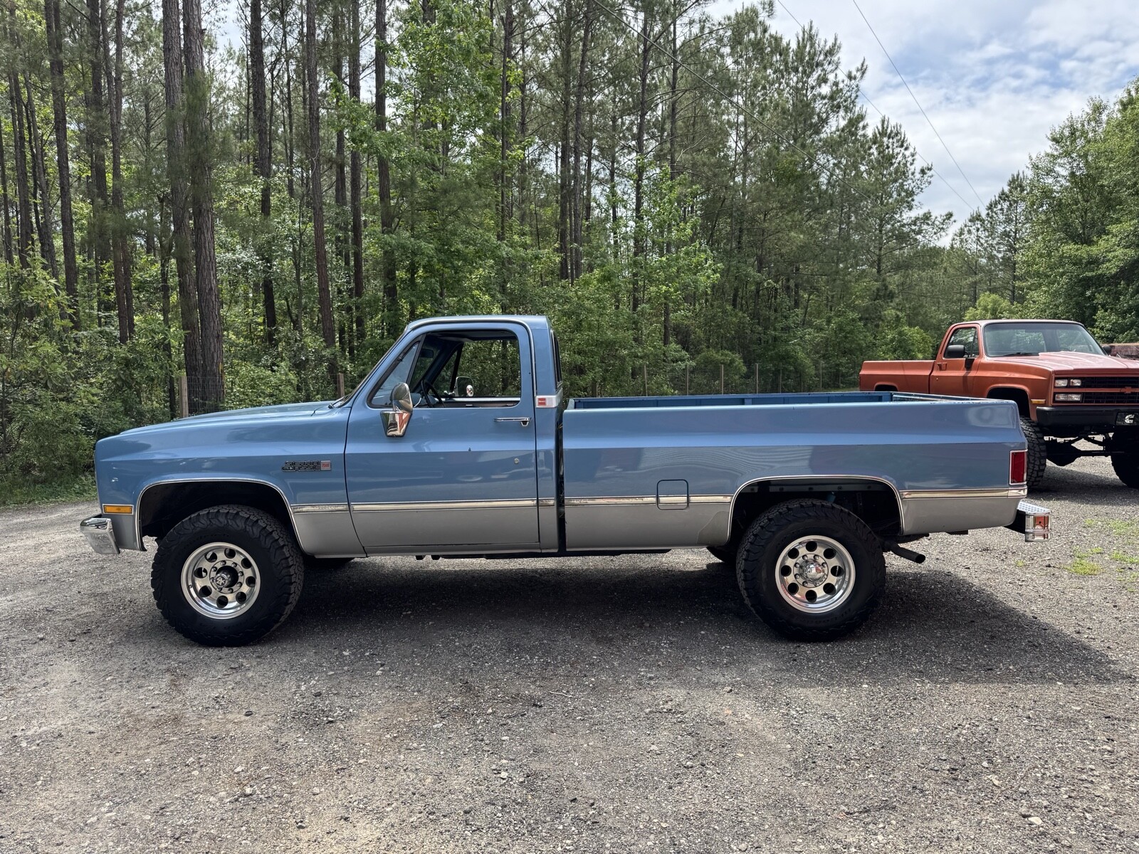 GMC-Sierra-2500-1985-3