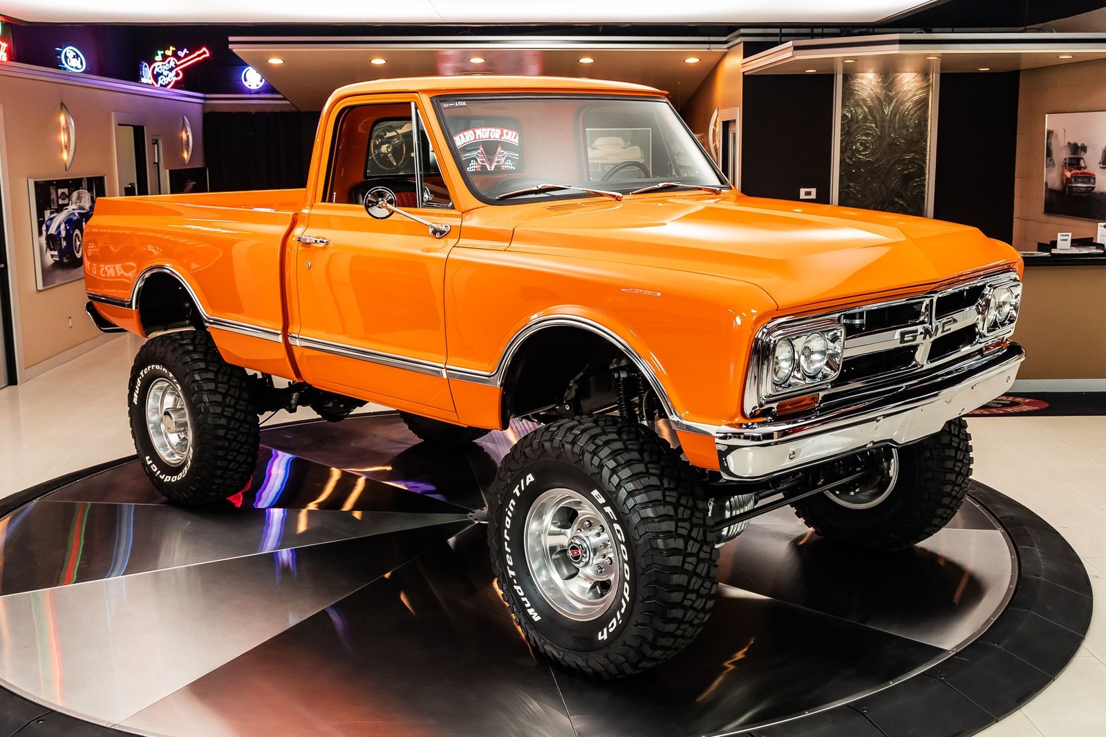 GMC-Sierra-3500-1967-Pickup-Truck-10